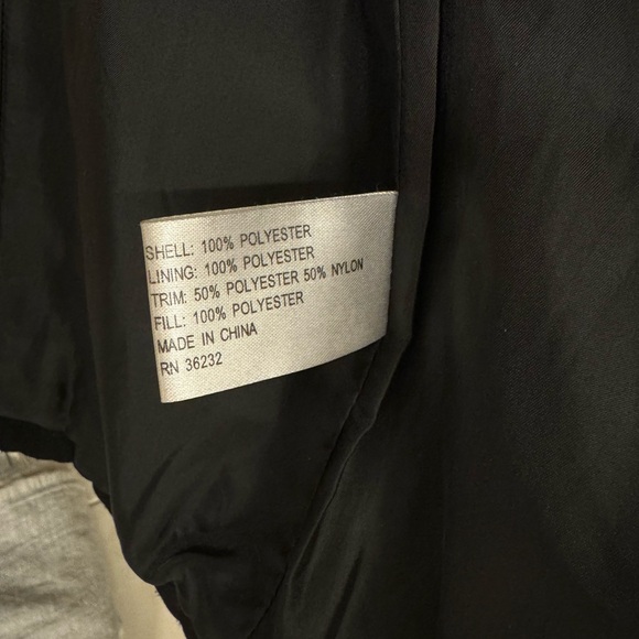 Gallery Quilted Medium zippered Jacket - Picture 7 of 7